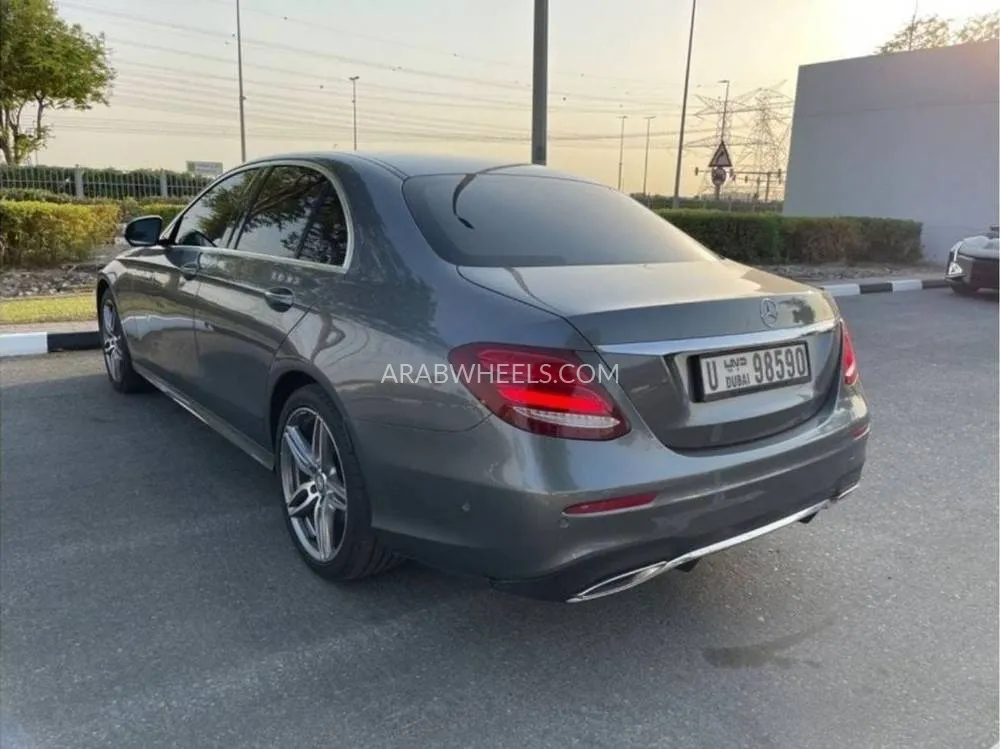 Mercedes Benz E Class 2017 for Sale in Ajman Image-5