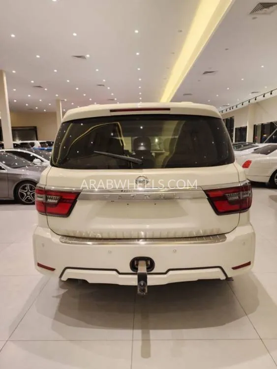 Nissan Patrol 2014 for Sale in Ajman Image-2