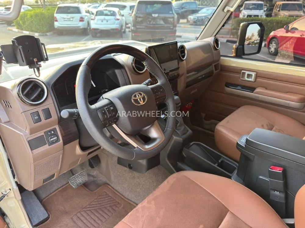 Toyota Land Cruiser 2024 for Sale in Ajman Image-9