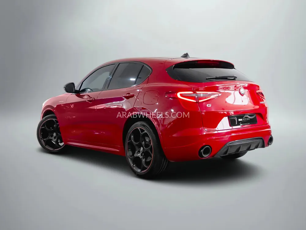 الفا روميو ستيلفيو 2023 for Sale in دبي Image-2
