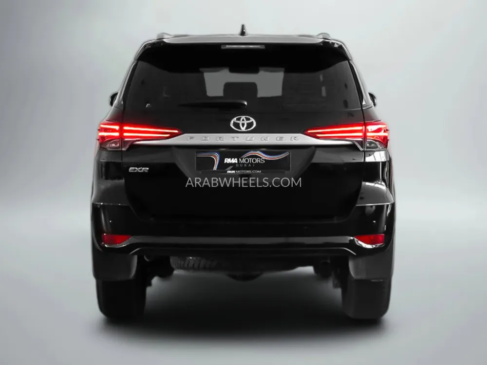Toyota Fortuner 2025 for Sale in Dubai Image-4