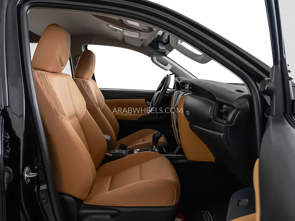 Toyota Fortuner 2025 for Sale in Dubai Image-8