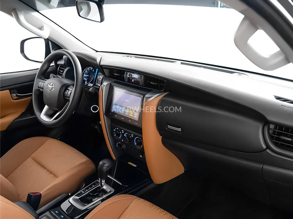Toyota Fortuner 2025 for Sale in Dubai Image-11