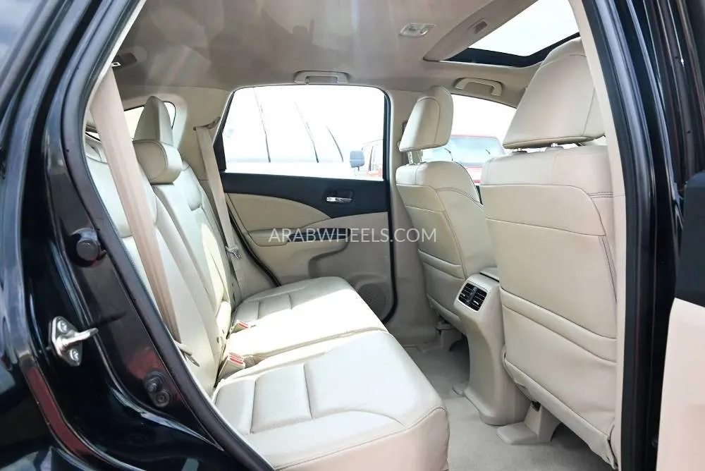 Honda CR-V 2016 for Sale in Sharjah Image-14