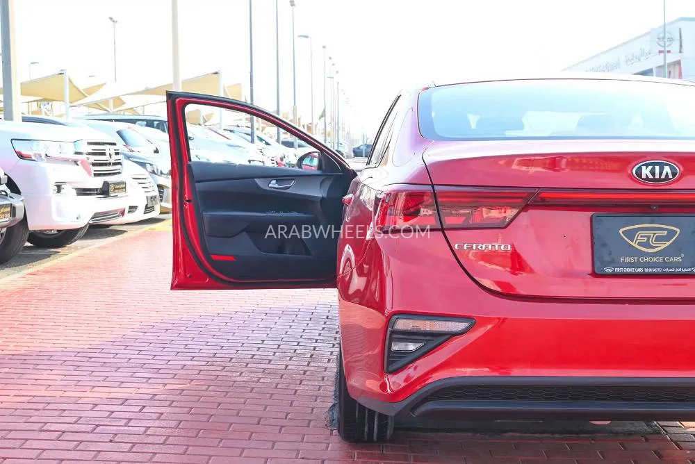 Kia Cerato 2020 for Sale in Sharjah Image-6