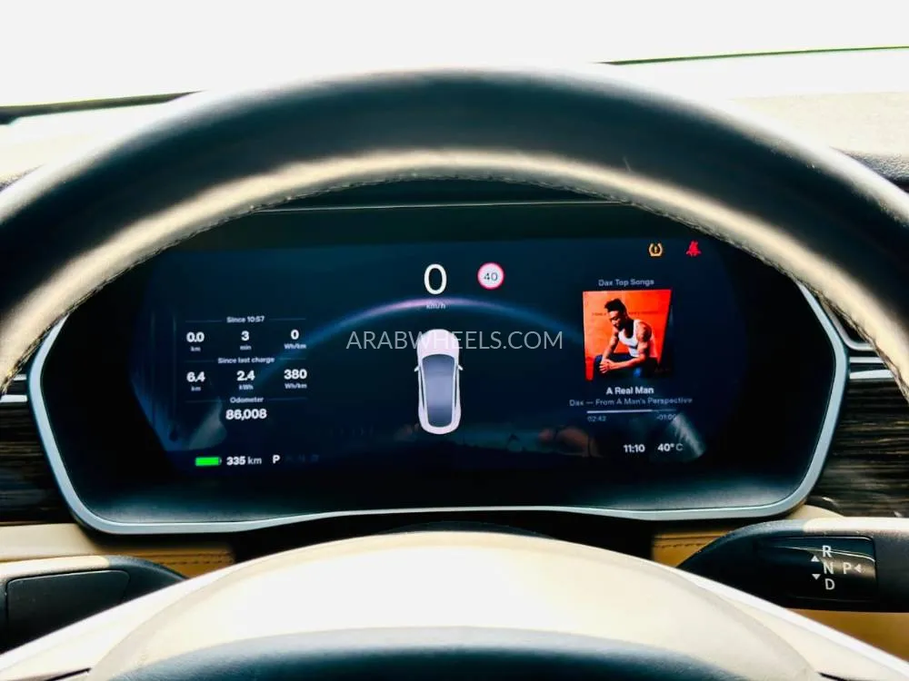 تسلا S موديل 2017 for Sale in الشارقة Image-12