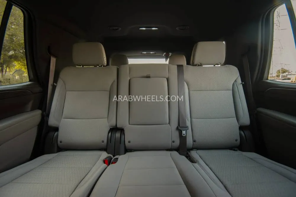 شيفروليه تاهو 2023 for Sale in الشارقة Image-12