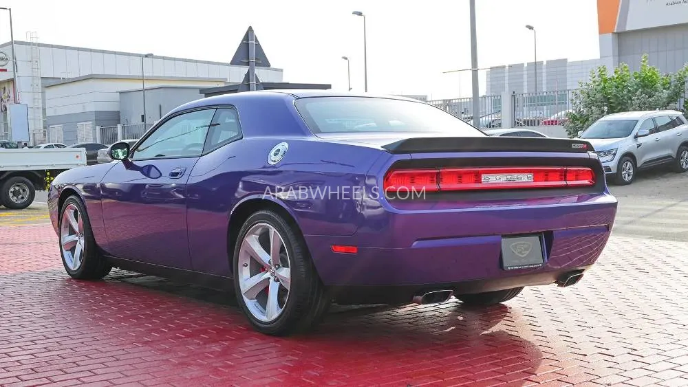 Dodge Challenger 2010 for Sale in Sharjah Image-5