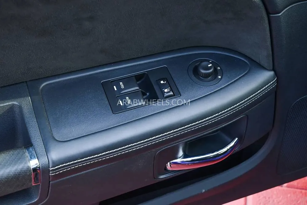 Dodge Challenger 2010 for Sale in Sharjah Image-17