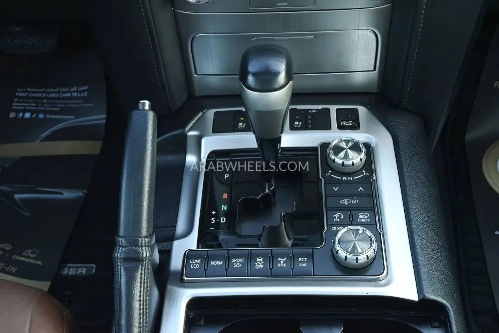 Toyota Land Cruiser 2017 for Sale in Sharjah Image-19