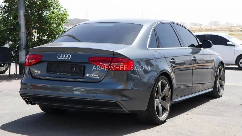 Audi A4 2019 for Sale in Sharjah Image-13