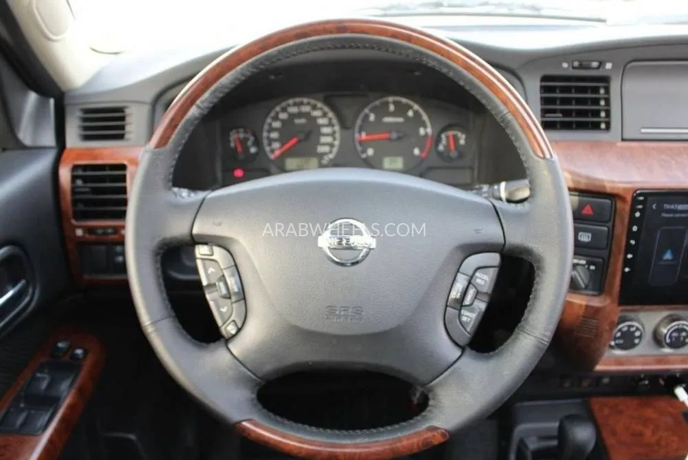 Nissan Patrol 2023 for Sale in Dubai Image-10