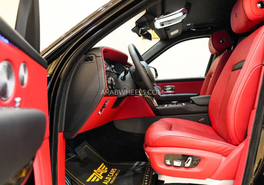 Rolls Royce Cullinan 2023 for Sale in Dubai Image-8