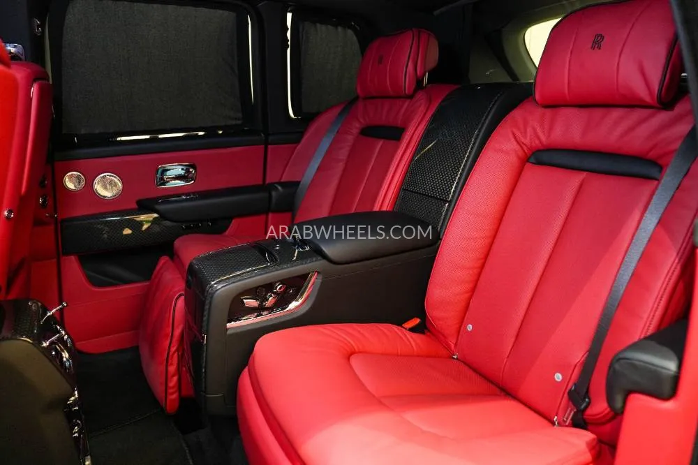 Rolls Royce Cullinan 2023 for Sale in Dubai Image-11