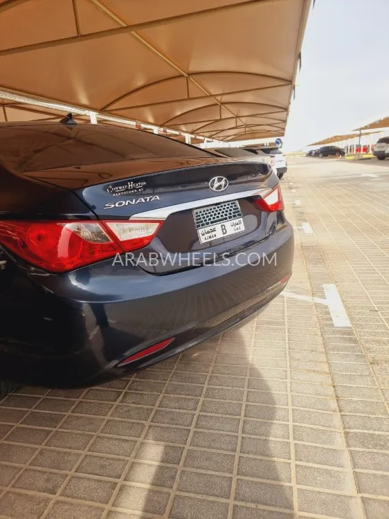 Hyundai Sonata 2014 for Sale in Umm Al Quwain Image-2