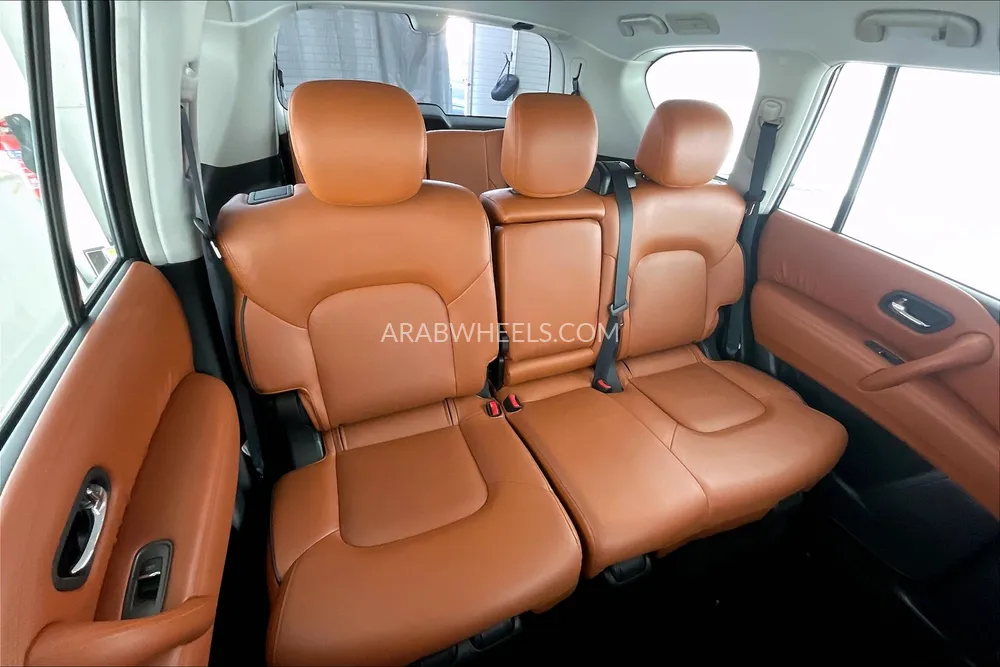 Nissan Patrol 2021 for Sale in Sharjah Image-29
