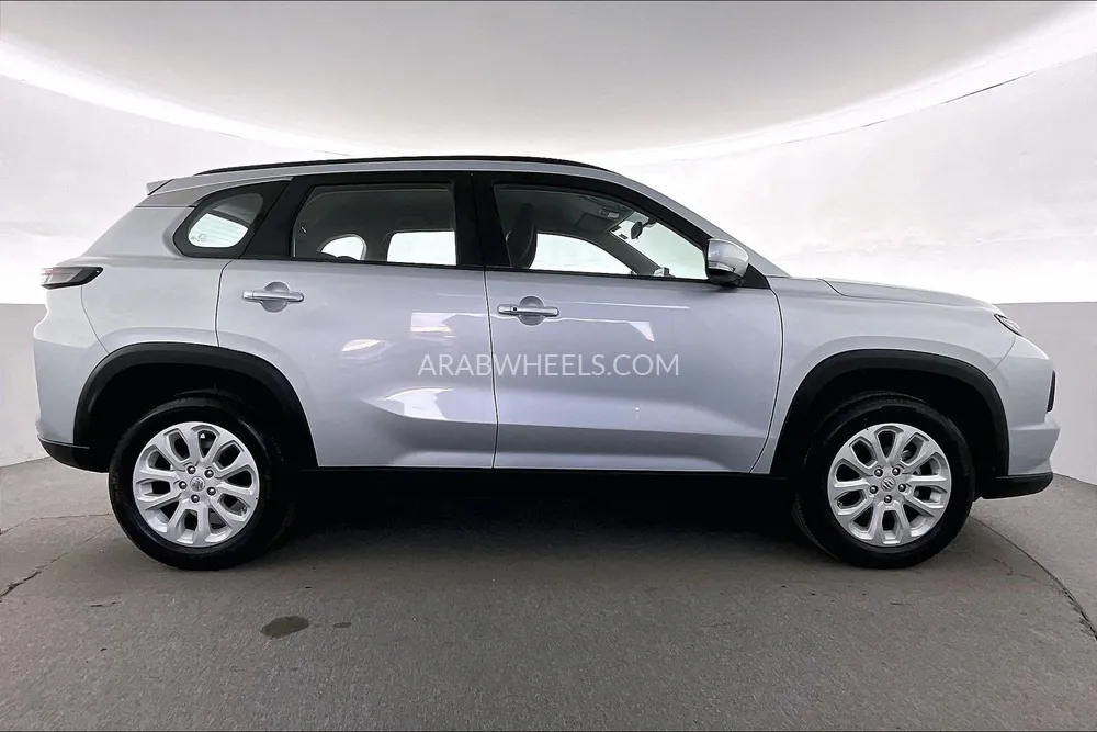 Suzuki Grand Vitara 2024 for Sale in Dubai Image-8