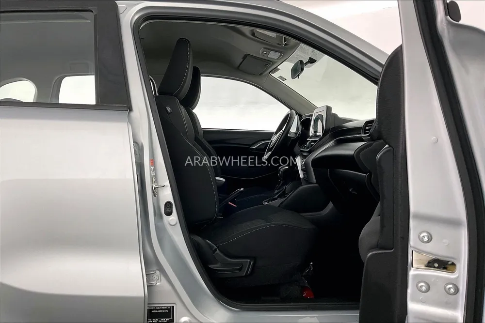Suzuki Grand Vitara 2024 for Sale in Dubai Image-12