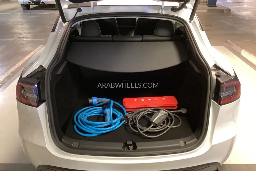 Tesla Model Y 2024 for Sale in Sharjah Image-14
