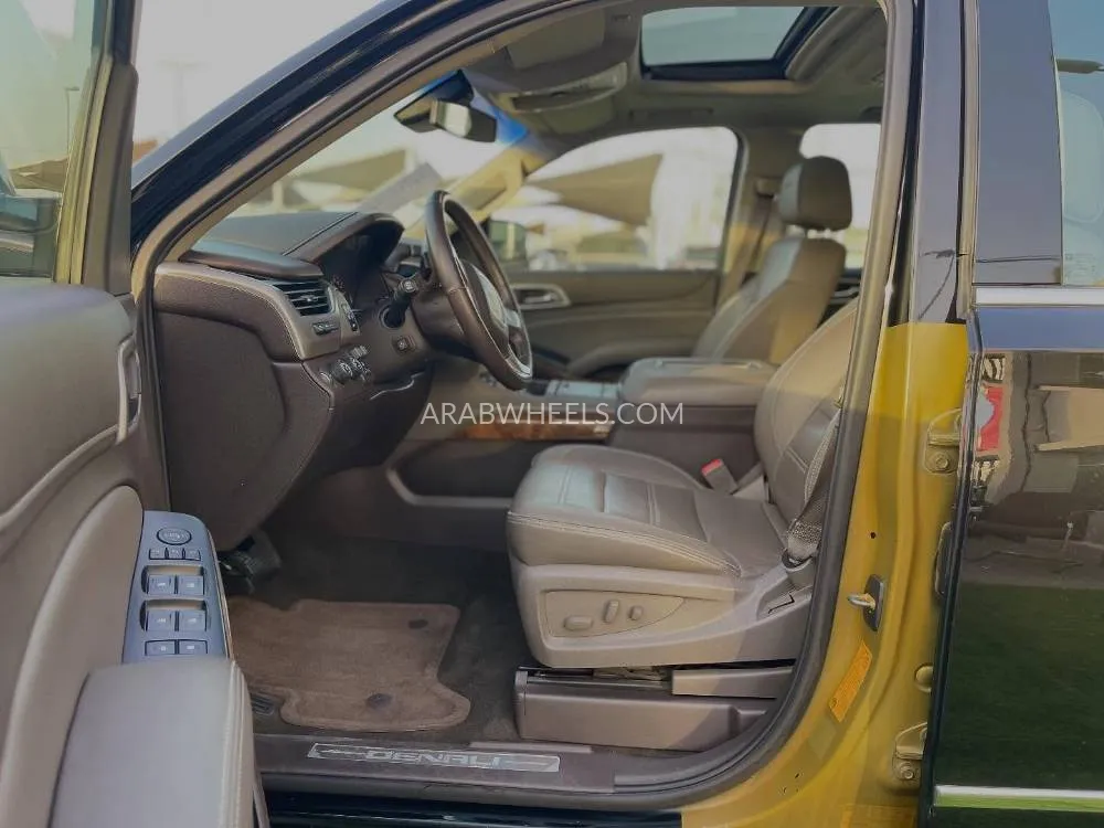 GMC Yukon 2015 for Sale in Sharjah Image-4