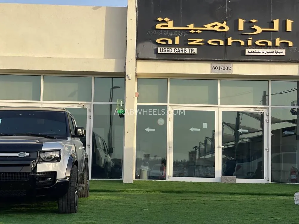 Land Rover Defender 2022 for Sale in Sharjah Image-3