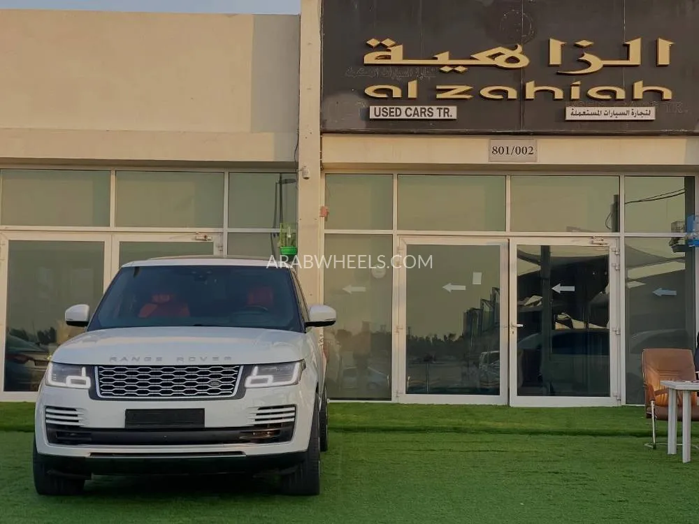 Land Rover Range Rover 2018 for Sale in Sharjah Image-3