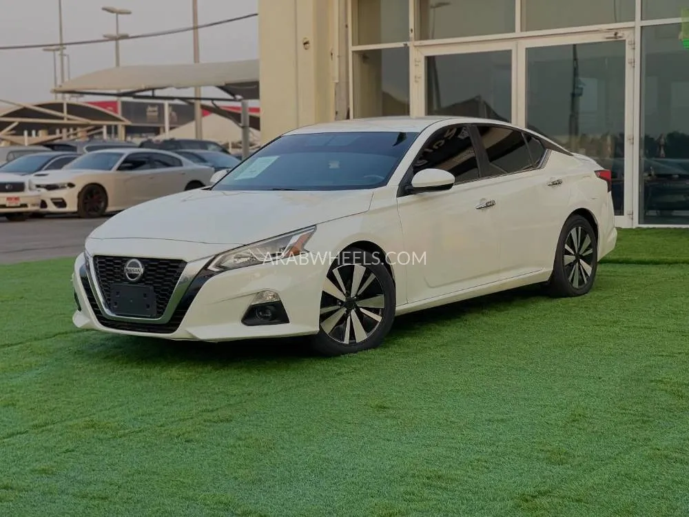 Nissan Altima 2020 for Sale in Sharjah Image-4