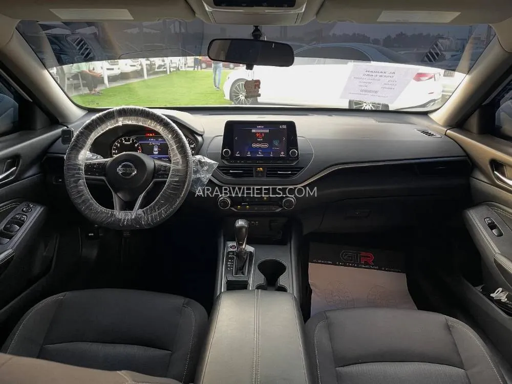 Nissan Altima 2020 for Sale in Sharjah Image-7