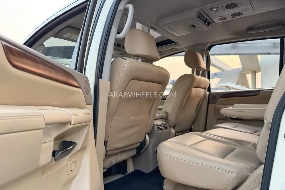 Nissan Armada 2009 for Sale in Dubai Image-13