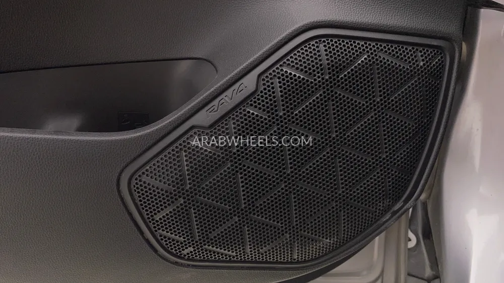 Toyota Rav4 2021 for Sale in Dubai Image-22