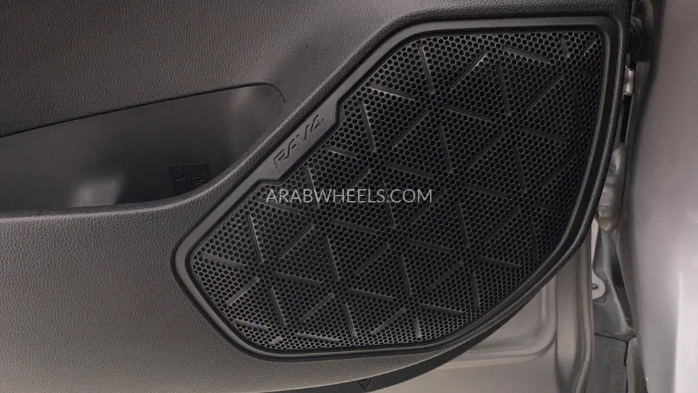 تويوتا راف 4 2021 for Sale in دبي Image-23