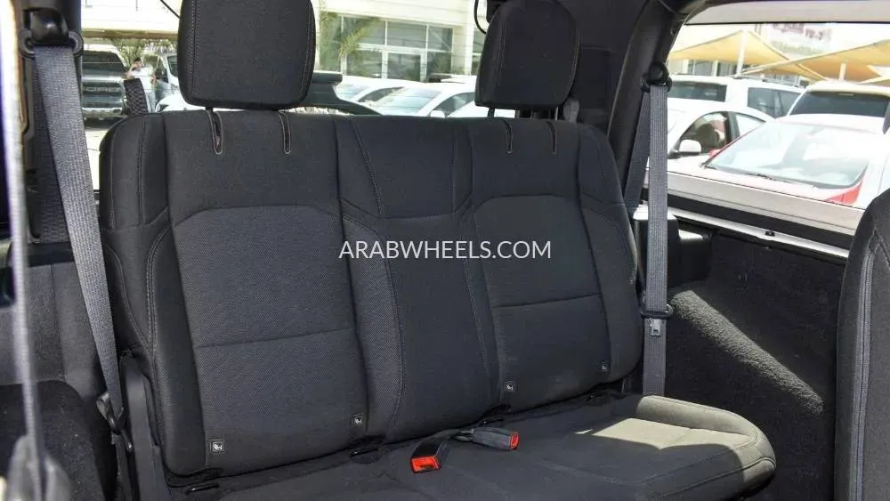 Jeep Wrangler 2018 for Sale in Sharjah Image-17