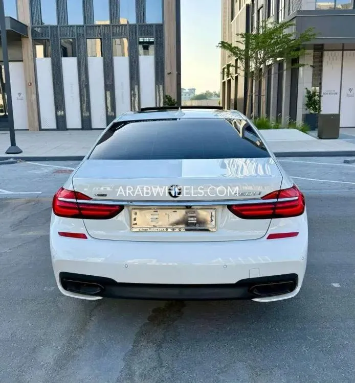 بي إم دبليو الفئة السابعة 2019 for Sale in عجمان Image-6