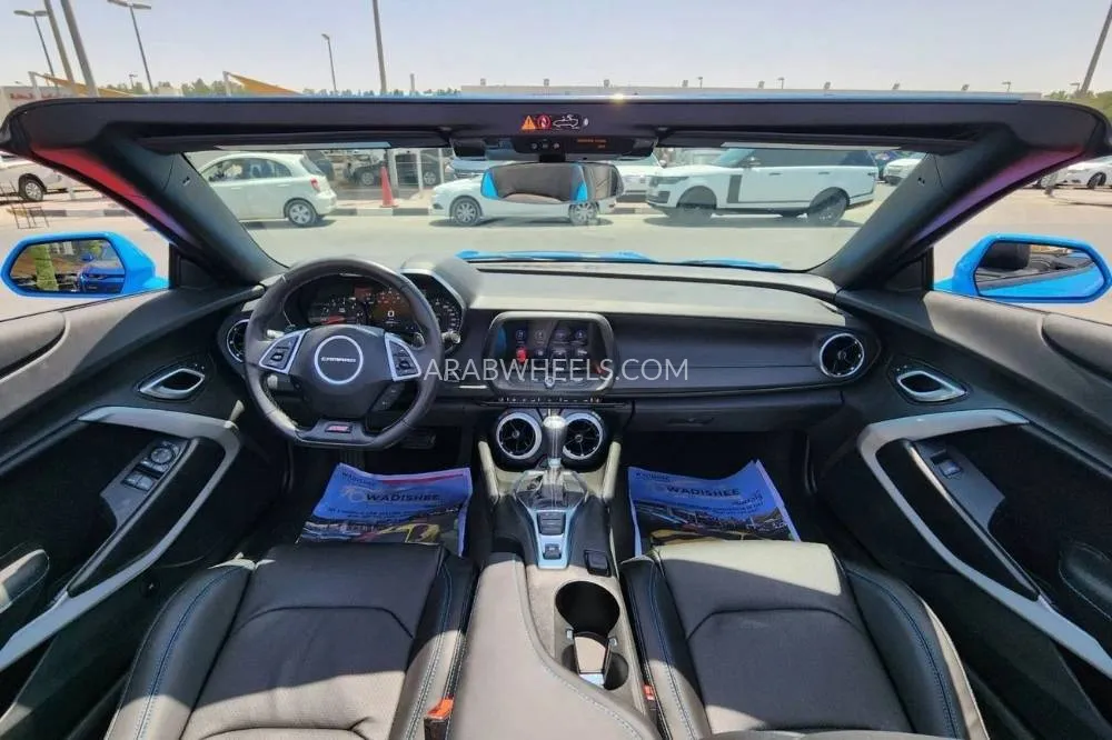Chevrolet Camaro 2023 for Sale in Sharjah Image-9
