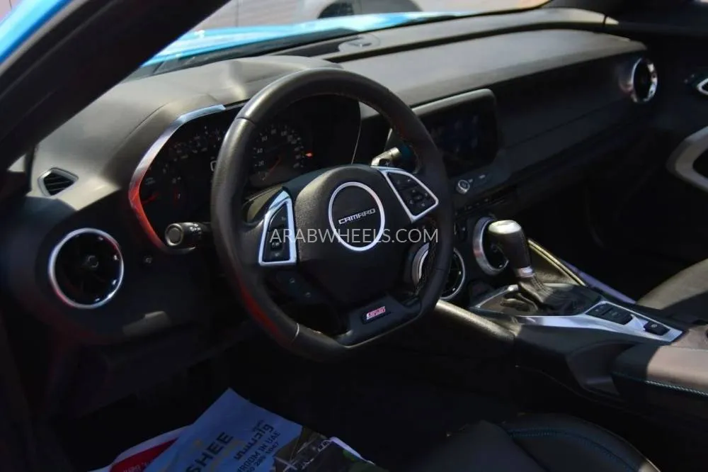 Chevrolet Camaro 2023 for Sale in Sharjah Image-10