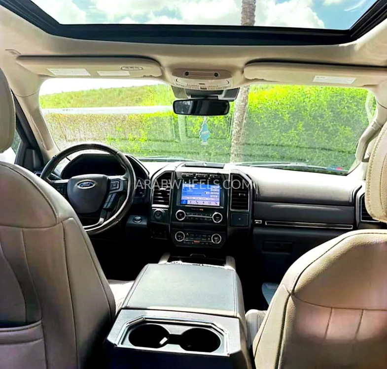 Ford Expedition 2019 for Sale in Abu Dhabi Image-3