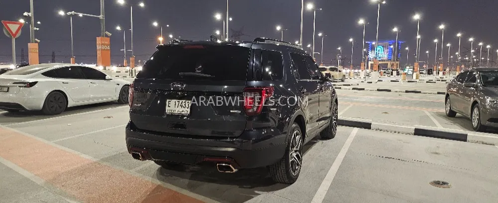 Ford Explorer 2017 for Sale in Dubai Image-6