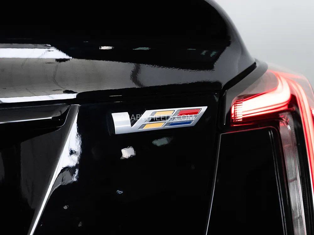 Cadillac CT5 2022 for Sale in Dubai Image-16