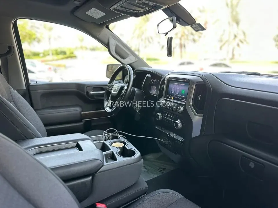 GMC Sierra 2019 for Sale in Sharjah Image-5