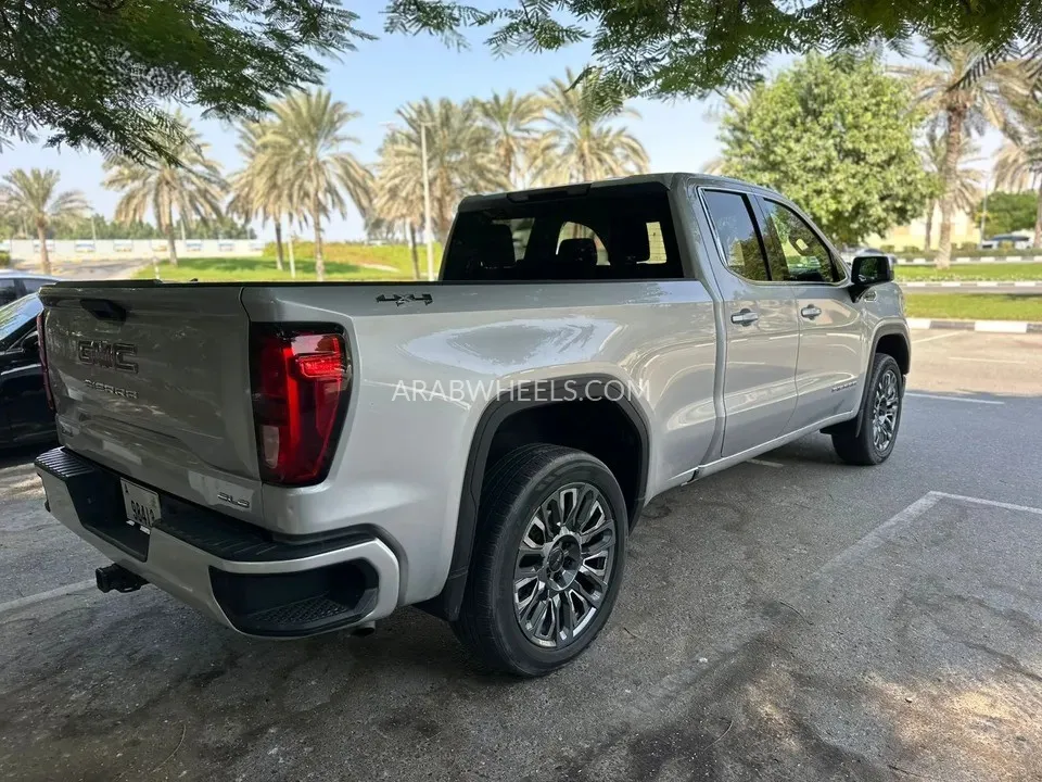 GMC Sierra 2019 for Sale in Sharjah Image-8