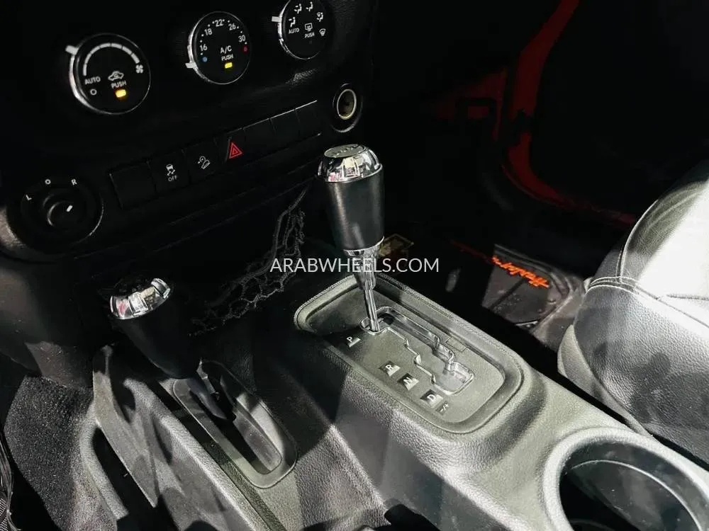 جيب رانجلر 2018 for Sale in دبي Image-8