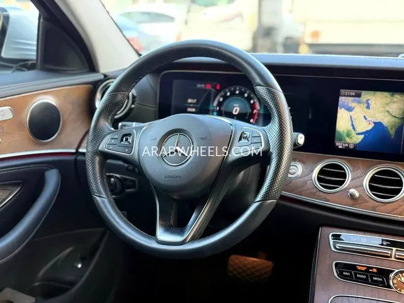 Mercedes Benz E Class 2018 for Sale in Dubai Image-9