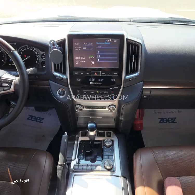 Toyota Land Cruiser 2018 for Sale in Sharjah Image-4