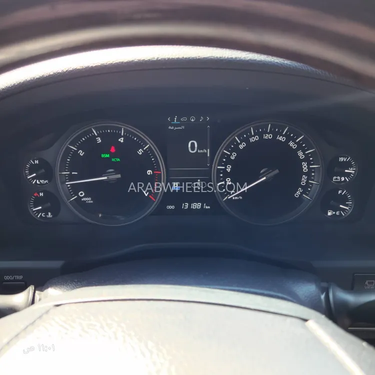 Toyota Land Cruiser 2018 for Sale in Sharjah Image-5
