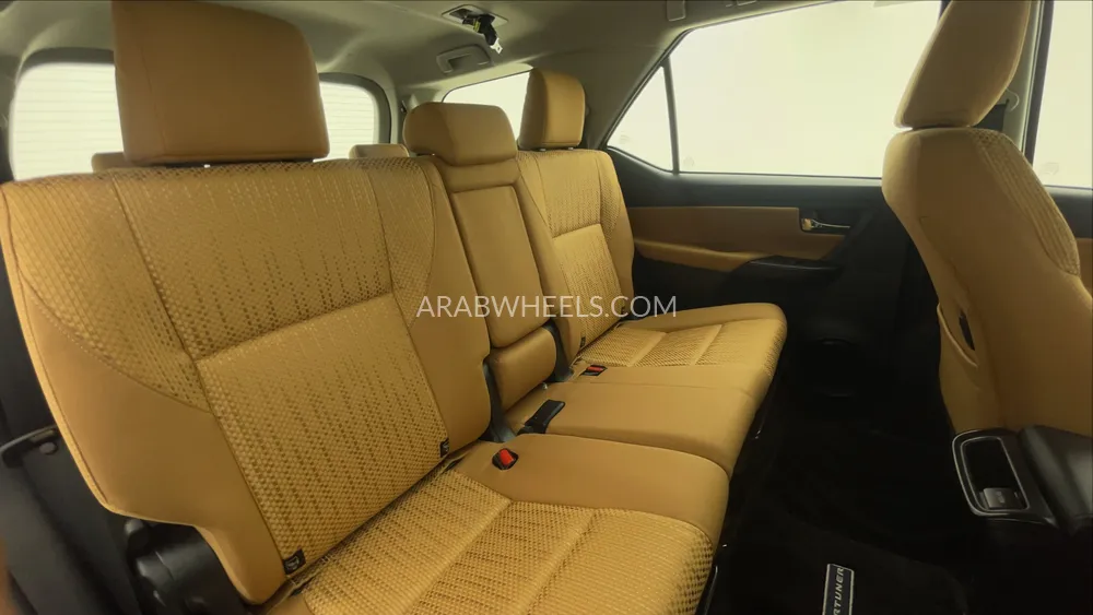 Toyota Fortuner 2024 for Sale in Dubai Image-24