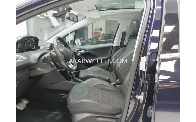 بيجو 208 2016 for Sale in دبي Image-3