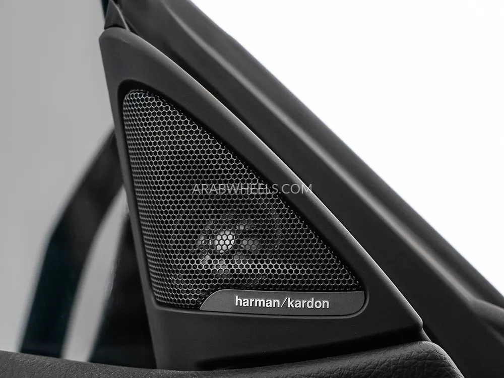 BMW 4 series 2018 for Sale in Dubai Image-10