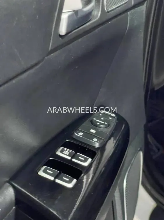 Kia Sportage 2018 for Sale in Ajman Image-6