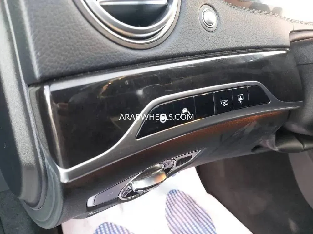 Mercedes Benz S Class 2018 for Sale in Dubai Image-11