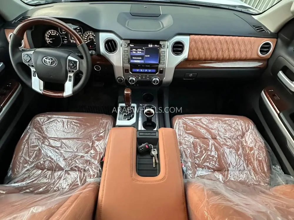 Toyota Tundra 2021 for Sale in Sharjah Image-4